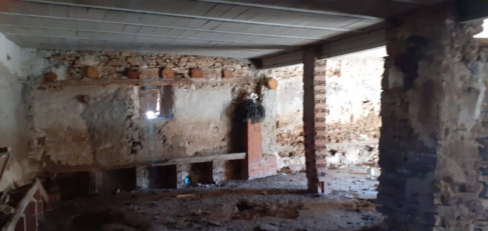 Finca/Landehus til salg i Camarillas - € 30.000 (Ref: 7411583)