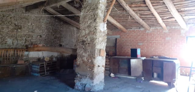 Finca/Herregård til salgs i Camarillas - € 30 000 (Ref: 7411583)