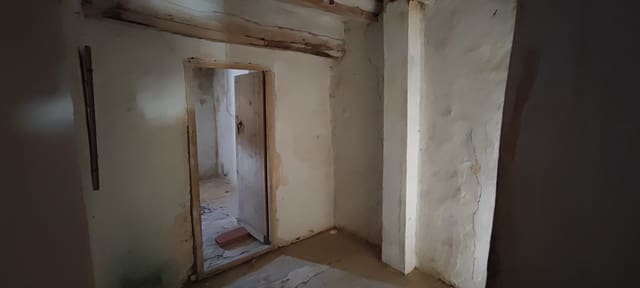 2 soveværelse Byhus til salg i Rillo - € 9.900 (Ref: 7744935)