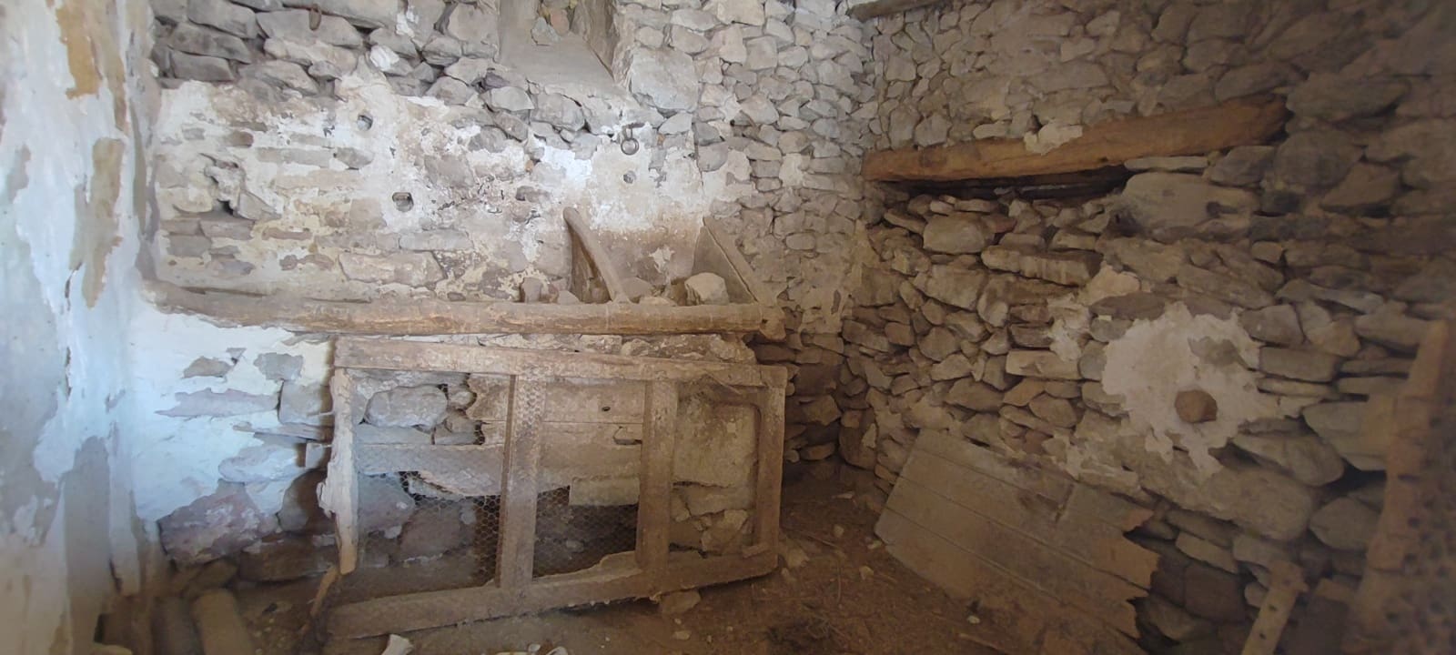 2 soveværelse Byhus til salg i Rillo - € 9.900 (Ref: 7744935)