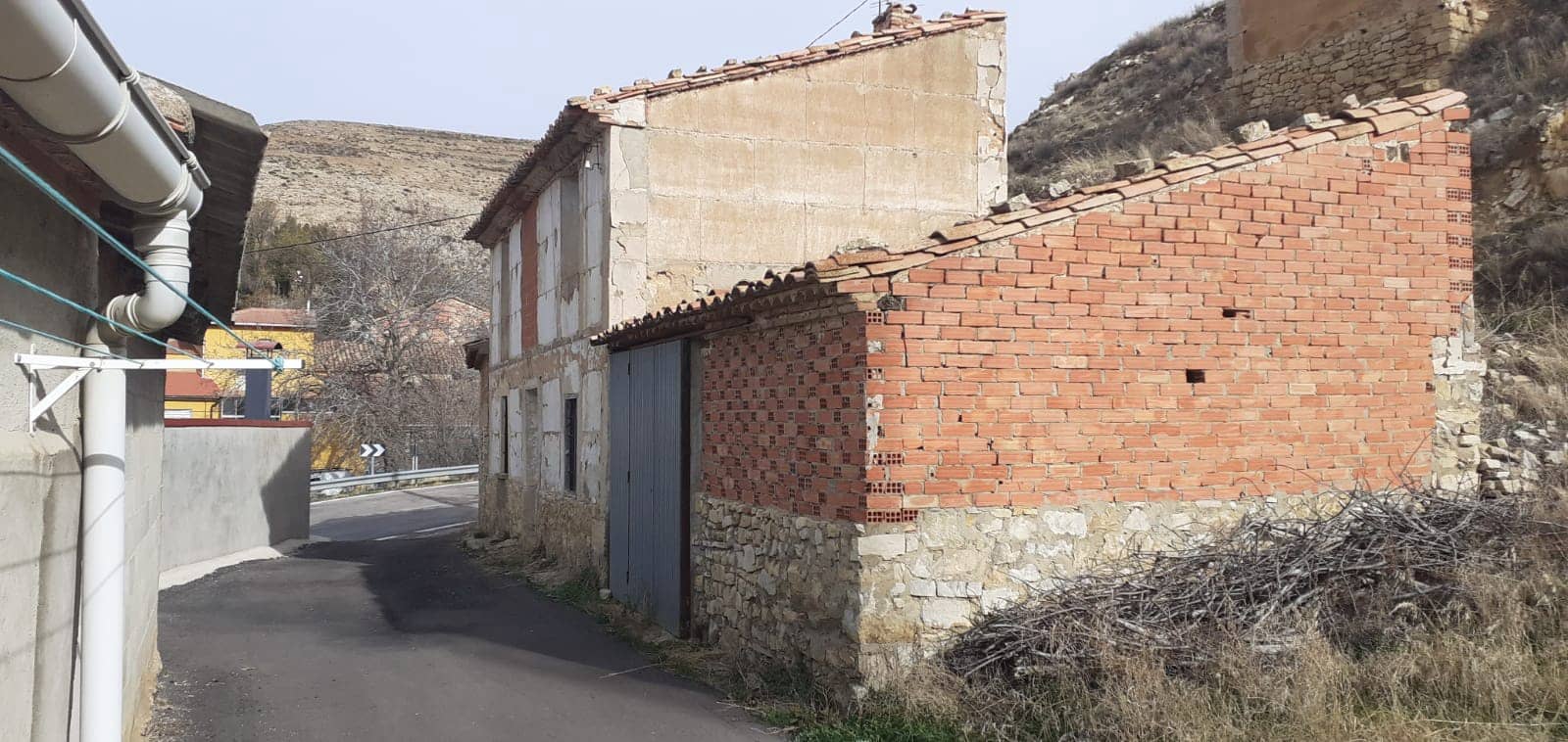 3 soveværelse Byhus til salg i Buena - € 18.000 (Ref: 7993590)