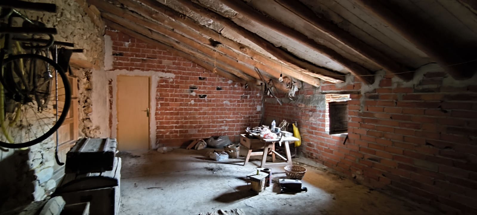 6 soveværelse Byhus til salg i Alpenes - € 65.000 (Ref: 8387565)