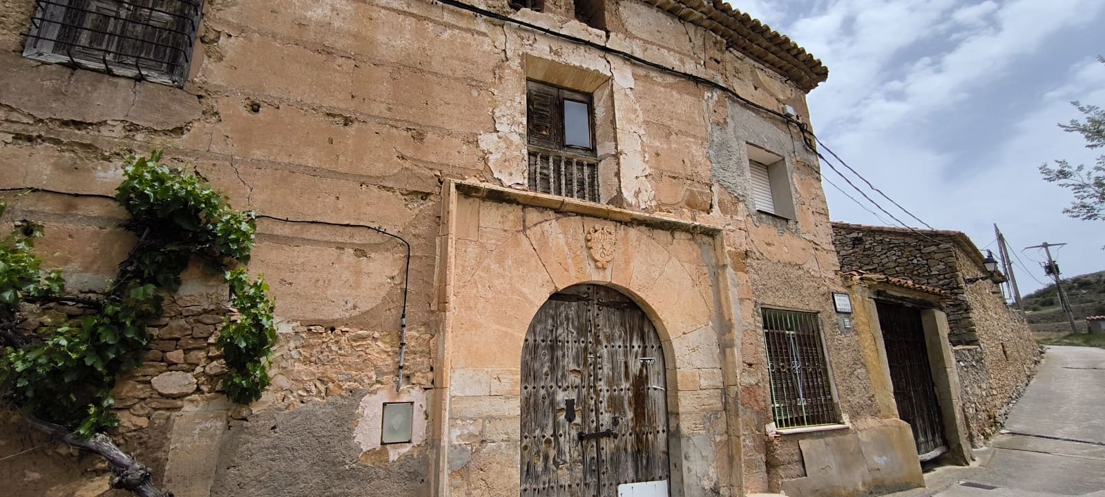 6 soveværelse Byhus til salg i Alpenes - € 65.000 (Ref: 8387565)