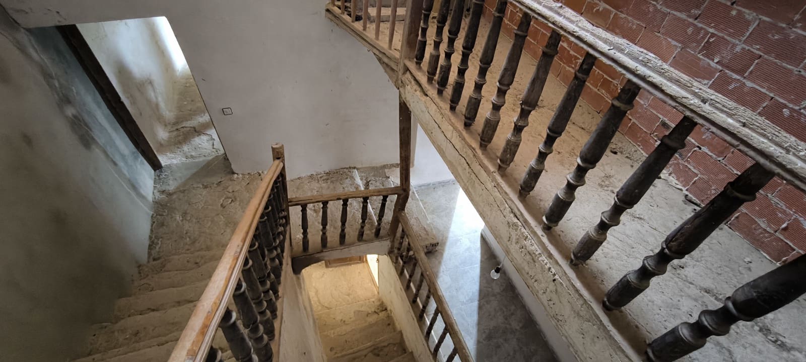 6 soveværelse Byhus til salg i Alpenes - € 65.000 (Ref: 8387565)