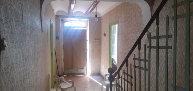 4 bedroom Townhouse for sale in Villarquemado with garage - € 90,000 (Ref: 8830464)