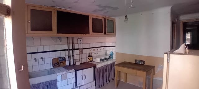 3 soveværelse Byhus til salg i Montalbán - € 15.000 (Ref: 9057145)