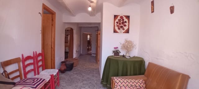 2 bedroom Townhouse for sale in Villarquemado - € 37,000 (Ref: 9400111)