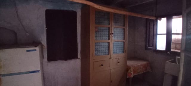 3 soverom Hus til salgs i Bañón - € 31 900 (Ref: 9400112)