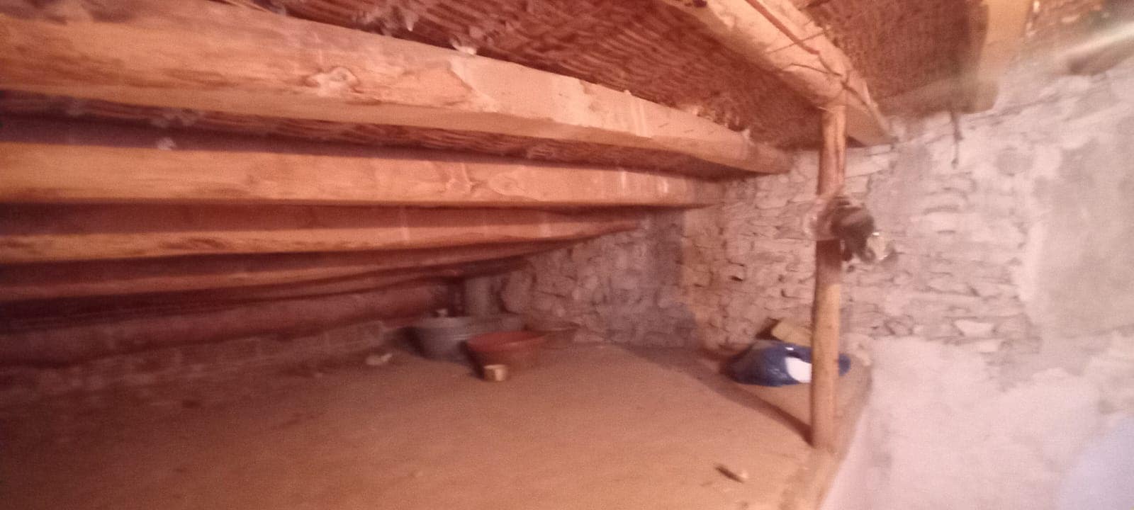 3 soverom Hus til salgs i Banon - € 31 900 (Ref: 9400112)