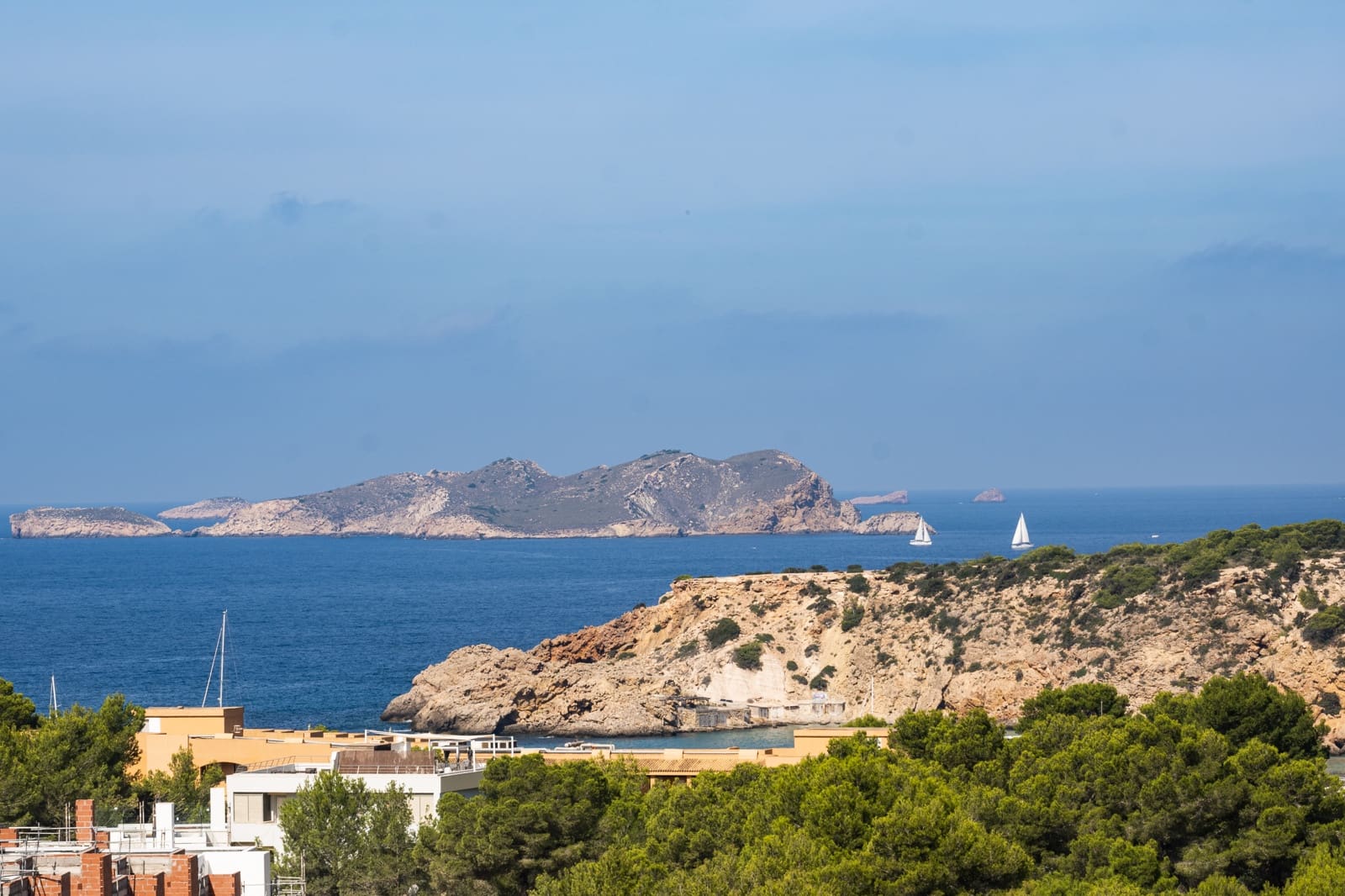 4 sovrum Hus till salu i Cala Tarida med pool garage - 1 015 000 € (Ref: 10086947)