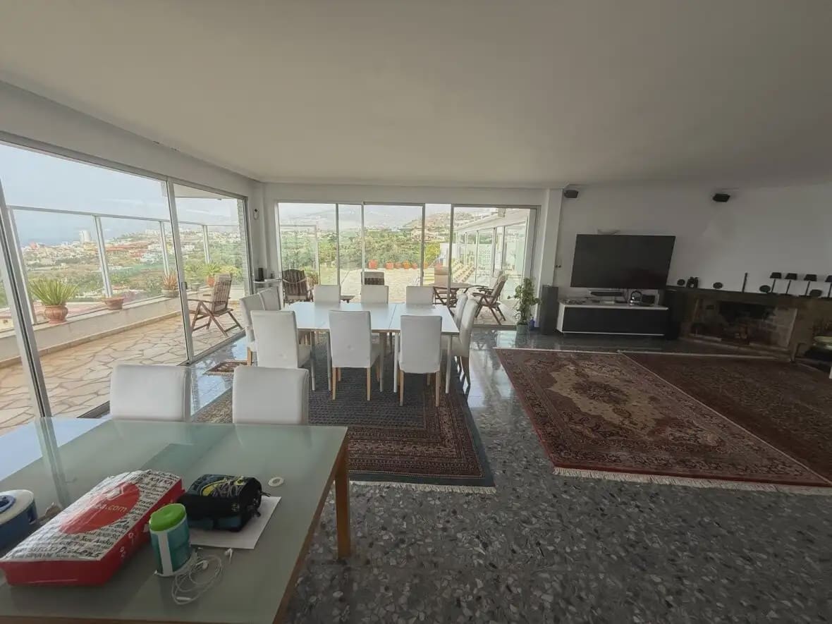 3 soverom Villa til salgs i Puerto de la Cruz med garasje - € 1 500 000 (Ref: 10009880)