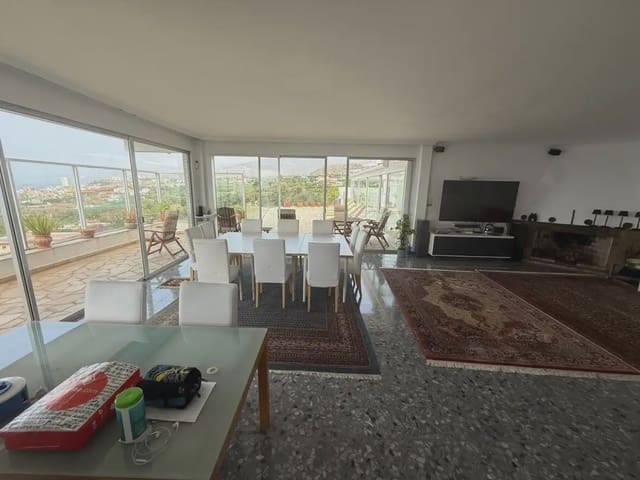 3 soverom Villa til salgs i Puerto de la Cruz med garasje - € 1 500 000 (Ref: 10009880)