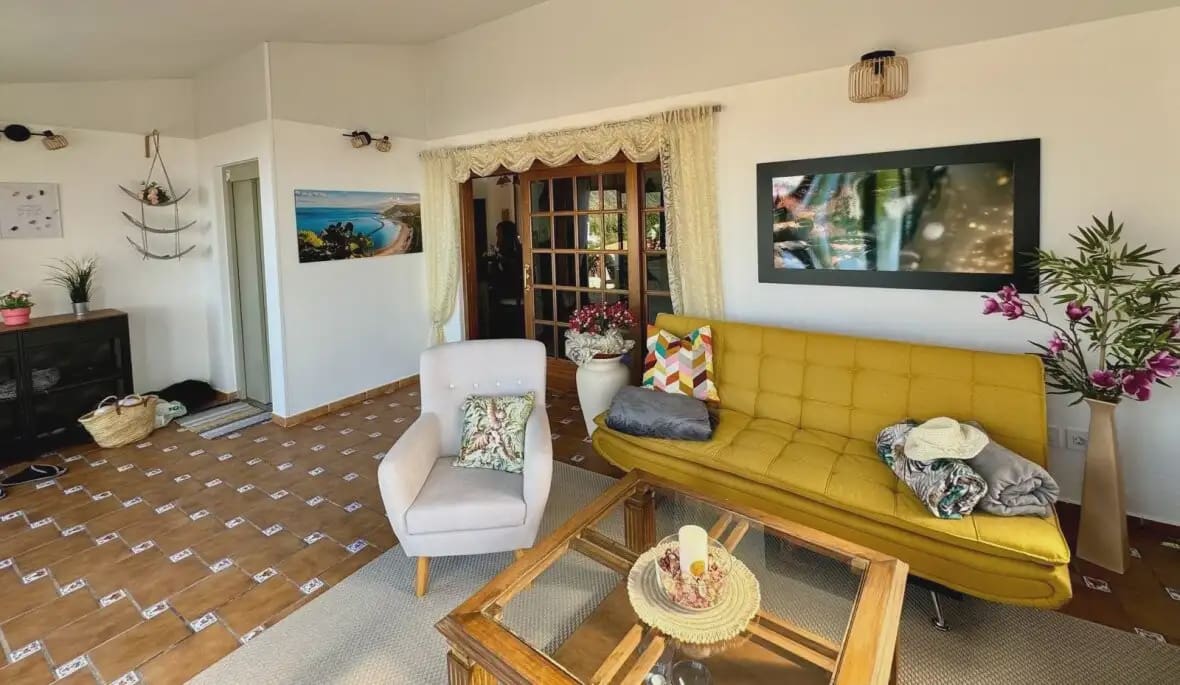 3 bedroom Villa for sale in El Sauzal with garage - € 620,000 (Ref: 10021876)