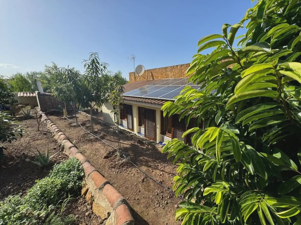 3 bedroom Villa for sale in El Sauzal with garage - € 620,000 (Ref: 10021876)