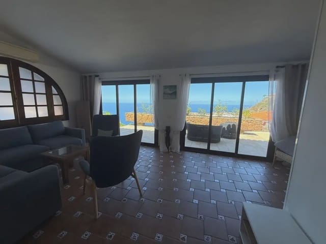 3 bedroom Villa for sale in El Sauzal with garage - € 620,000 (Ref: 10021876)