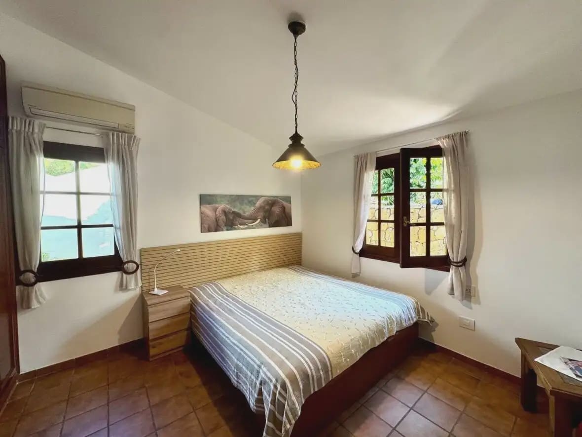 3 bedroom Villa for sale in El Sauzal with garage - € 620,000 (Ref: 10021876)