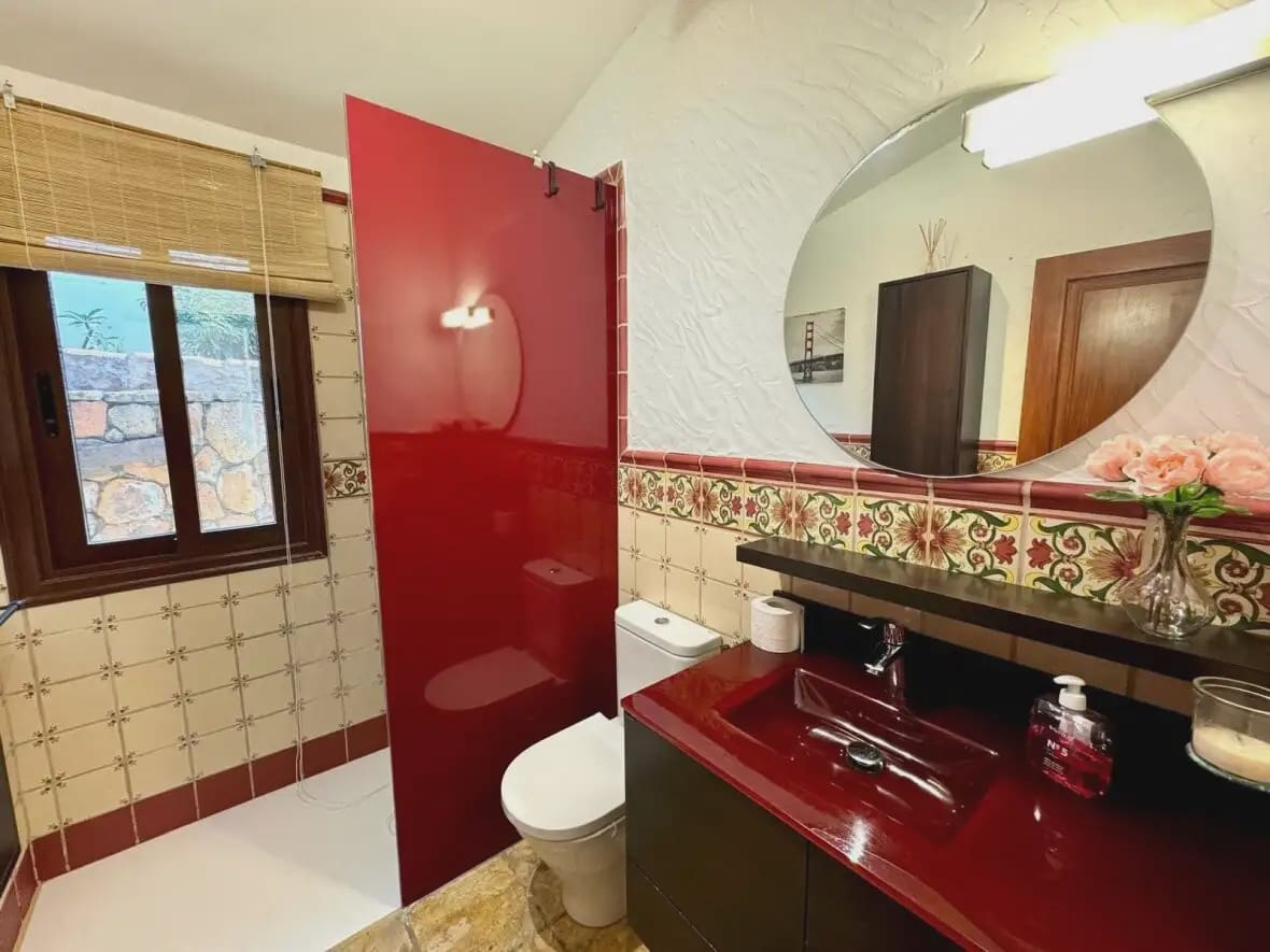 3 bedroom Villa for sale in El Sauzal with garage - € 620,000 (Ref: 10021876)