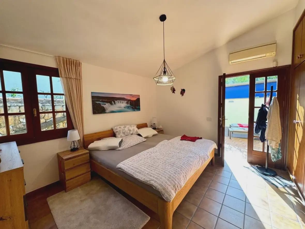 3 bedroom Villa for sale in El Sauzal with garage - € 620,000 (Ref: 10021876)