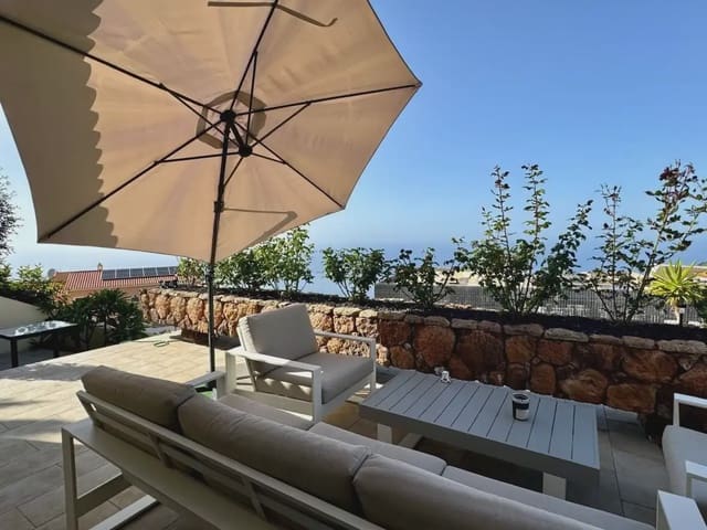3 bedroom Villa for sale in El Sauzal with garage - € 620,000 (Ref: 10021876)