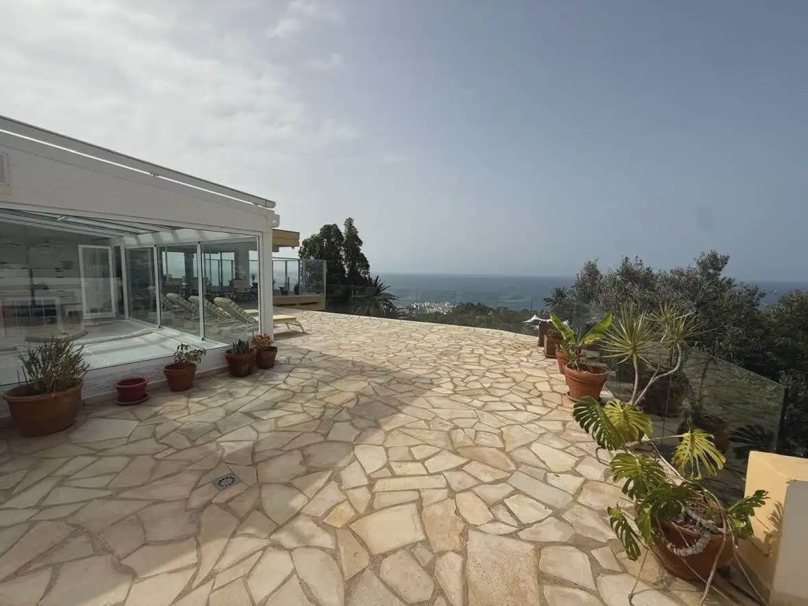 3 bedroom Villa for sale in Puerto de la Cruz with garage - € 1,500,000 (Ref: 10021878)