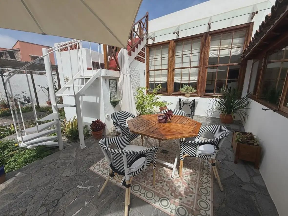 5 chambre Finca/Maison de Campagne à vendre à Garachico avec garage - 800 000 € (Ref: 10021879)