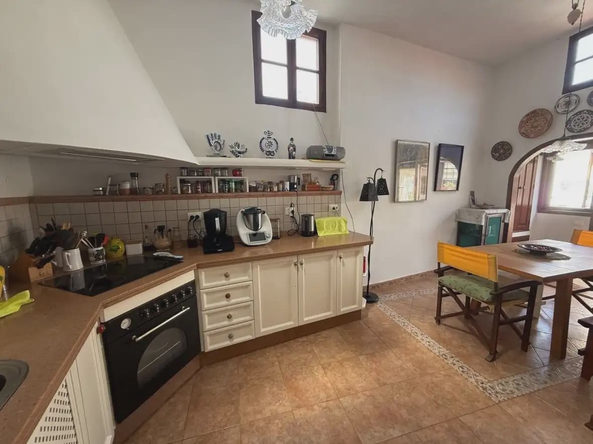 5 chambre Finca/Maison de Campagne à vendre à Garachico avec garage - 800 000 € (Ref: 10021879)