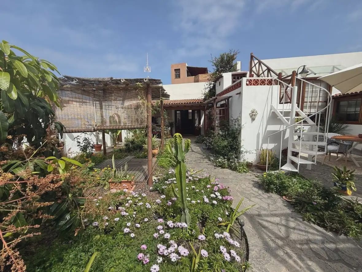 5 chambre Finca/Maison de Campagne à vendre à Garachico avec garage - 800 000 € (Ref: 10021879)