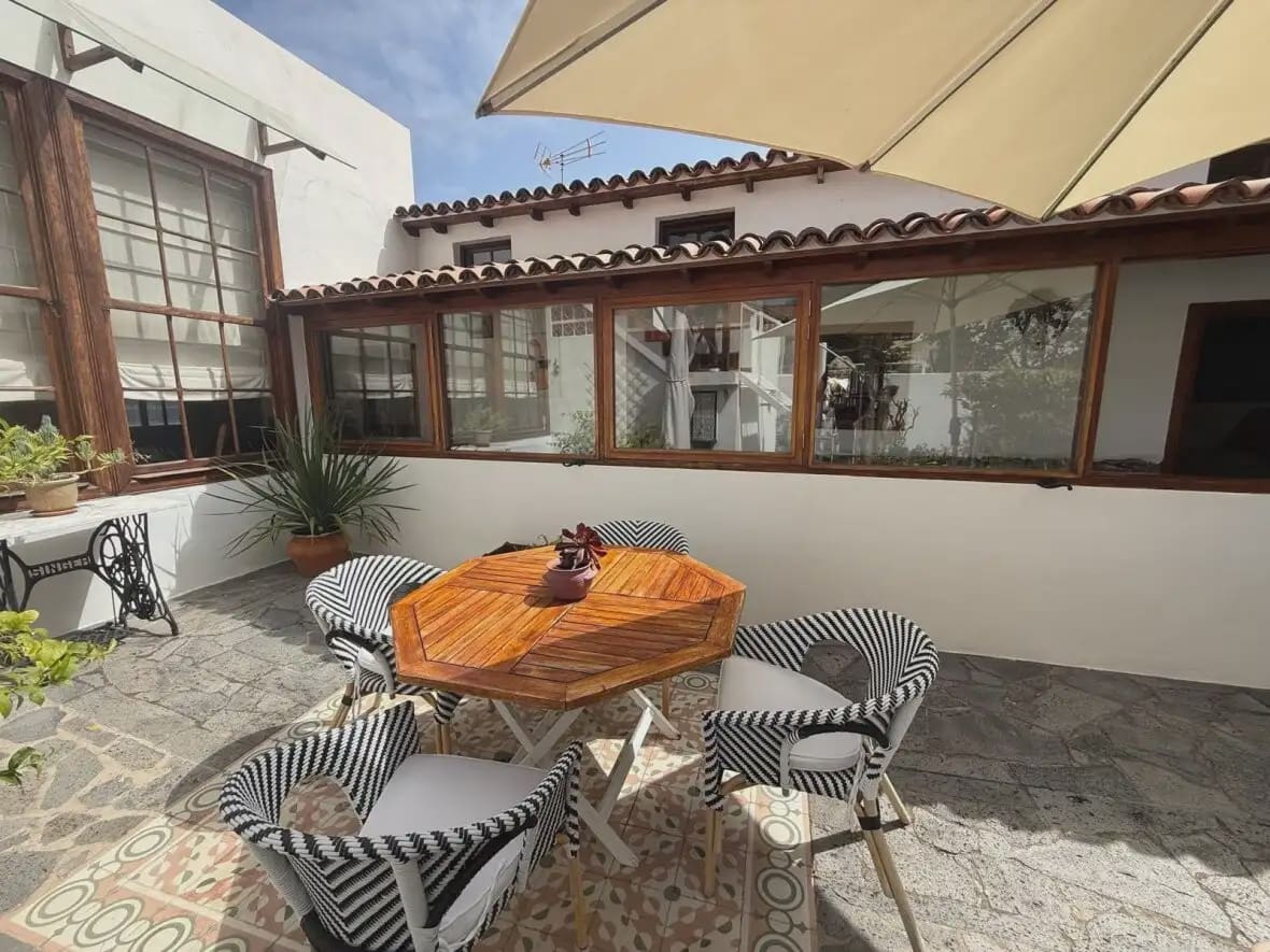 5 chambre Finca/Maison de Campagne à vendre à Garachico avec garage - 800 000 € (Ref: 10021879)