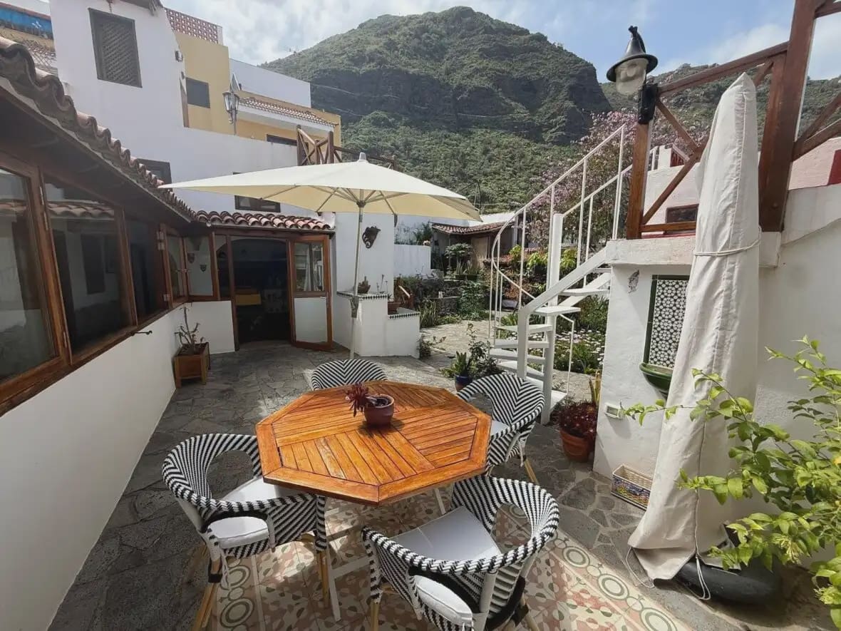 5 chambre Finca/Maison de Campagne à vendre à Garachico avec garage - 800 000 € (Ref: 10021879)