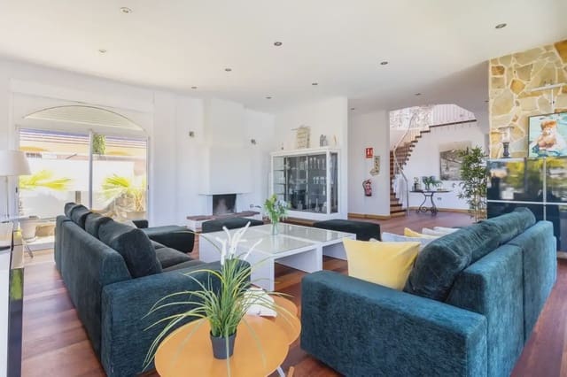7 chambre Finca/Maison de Campagne à vendre à Puerto de la Cruz avec garage - 1 800 000 € (Ref: 10021884)