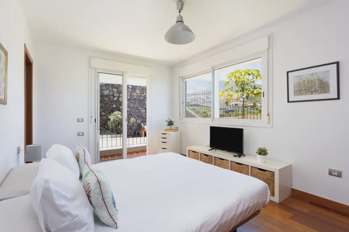 7 chambre Finca/Maison de Campagne à vendre à Puerto de la Cruz avec garage - 1 800 000 € (Ref: 10021884)