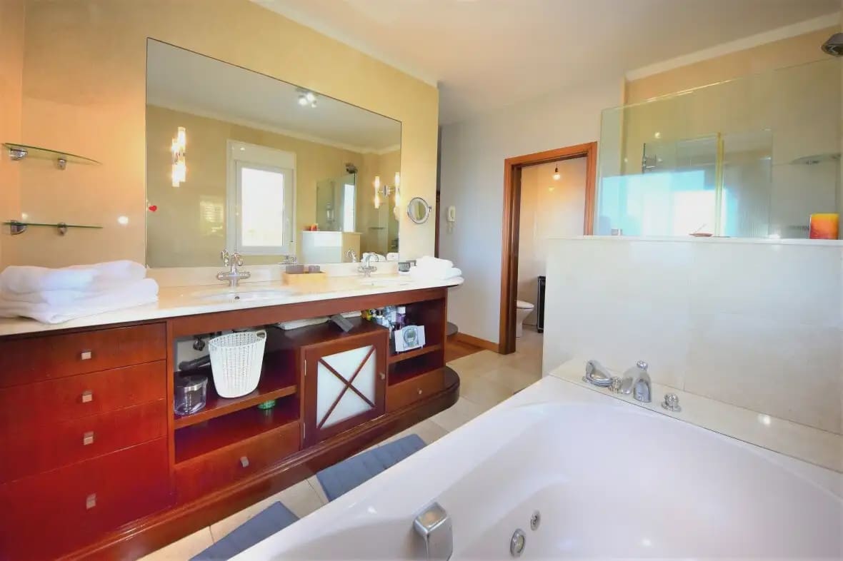 7 chambre Finca/Maison de Campagne à vendre à Puerto de la Cruz avec garage - 1 800 000 € (Ref: 10021884)