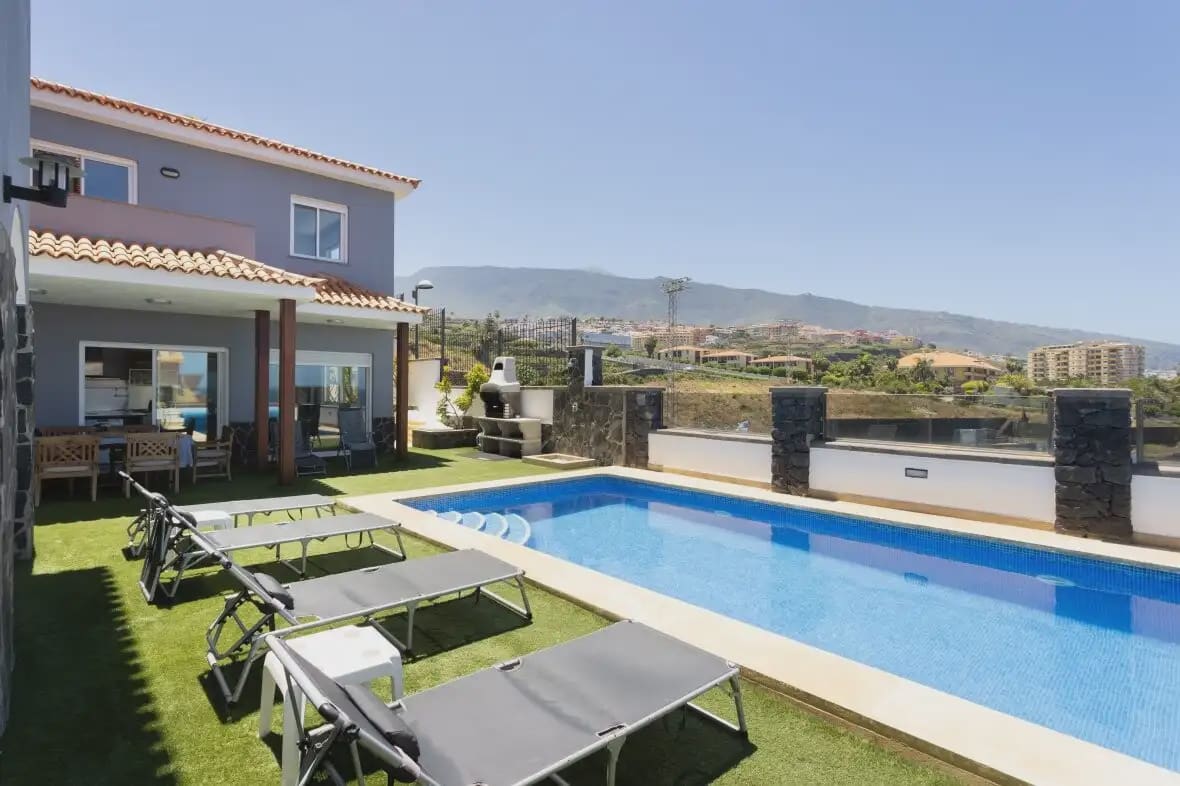 7 chambre Finca/Maison de Campagne à vendre à Puerto de la Cruz avec garage - 1 800 000 € (Ref: 10021884)