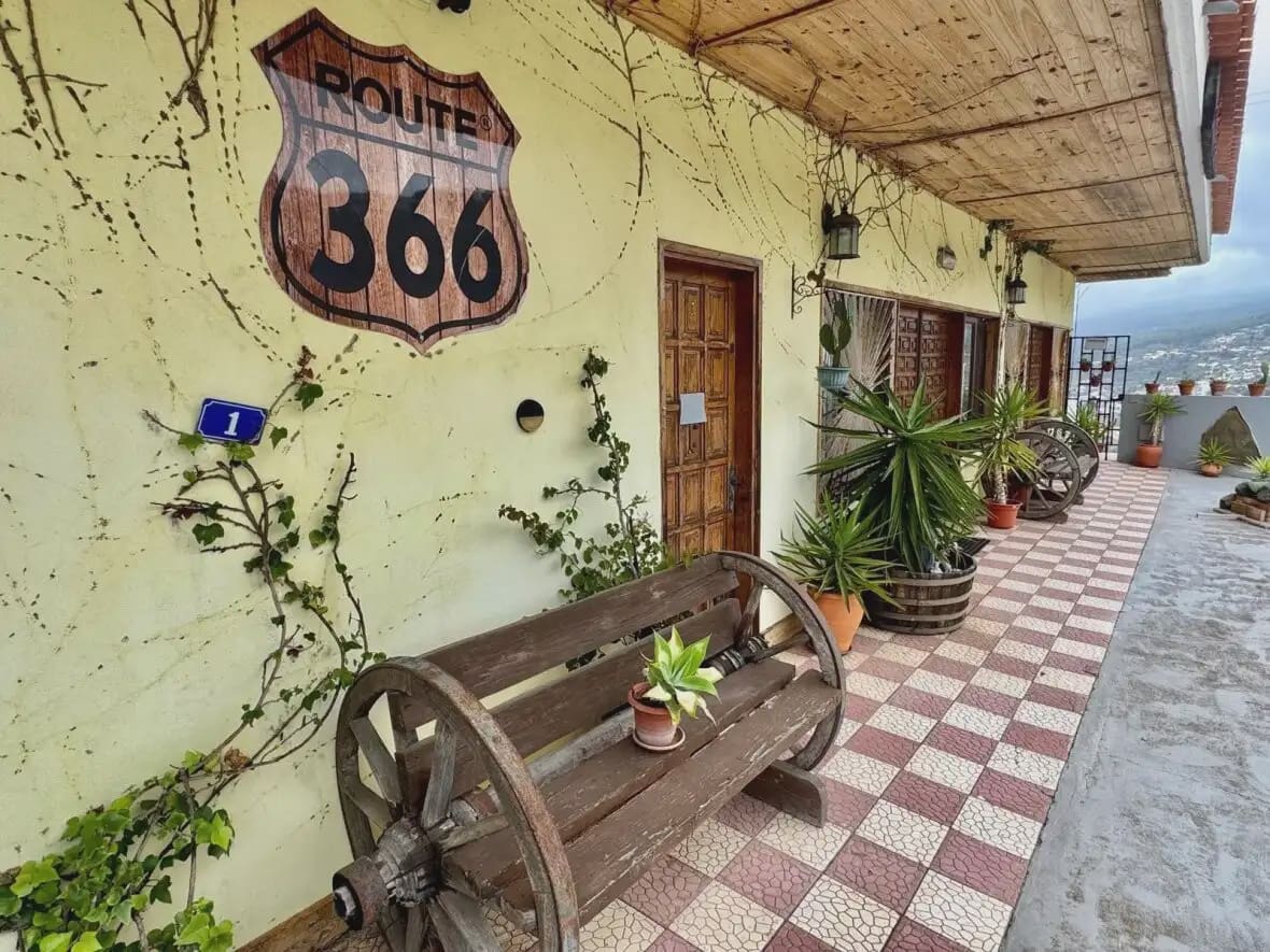 9 bedroom Business for sale in Icod de los Vinos - € 900,000 (Ref: 10021885)