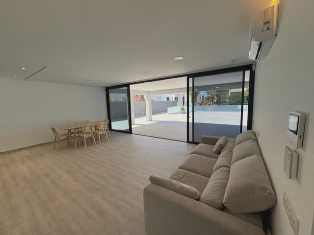 Chalet de 4 habitaciones en Casco Urbano, Adeje en venta con garaje - 1.850.000 € (Ref: 10021887)