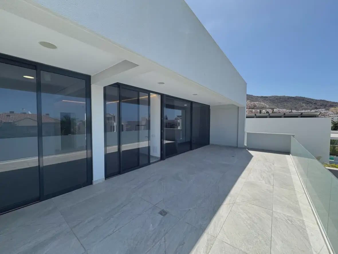 Chalet de 4 habitaciones en Adeje en venta con garaje - 1.850.000 € (Ref: 10021887)