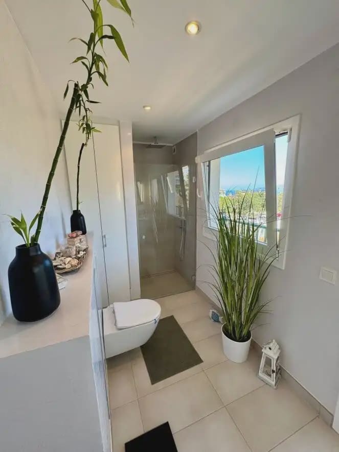 Adosado de 4 habitaciones en Puerto de la Cruz en venta con garaje - 1.100.000 € (Ref: 10021889)
