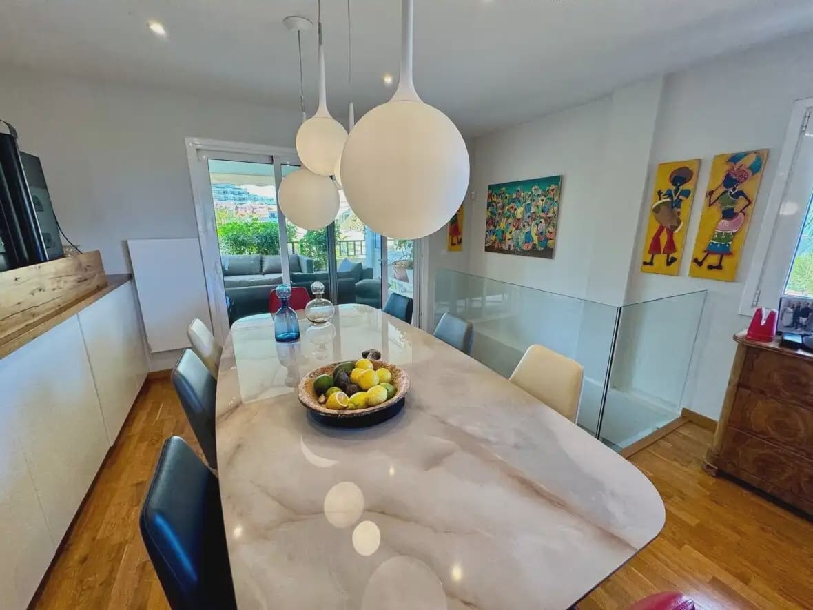Adosado de 4 habitaciones en Puerto de la Cruz en venta con garaje - 1.100.000 € (Ref: 10021889)