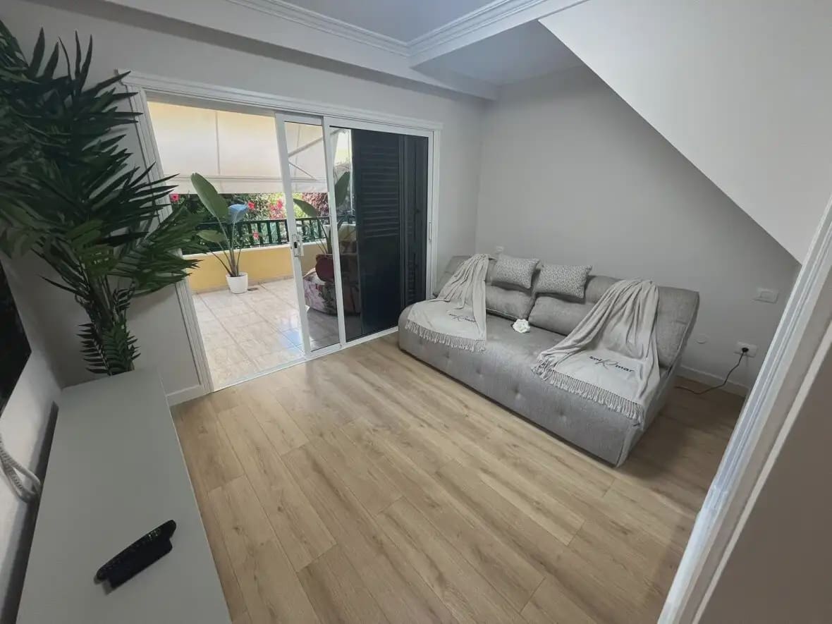Adosado de 4 habitaciones en Puerto de la Cruz en venta con garaje - 1.100.000 € (Ref: 10021889)