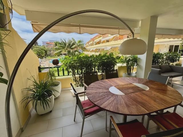 Adosado de 4 habitaciones en Puerto de la Cruz en venta con garaje - 1.100.000 € (Ref: 10021889)