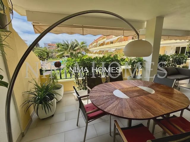 Adosado de 4 habitaciones en Puerto de la Cruz en venta con piscina garaje - 890.000 € (Ref: 10021889)