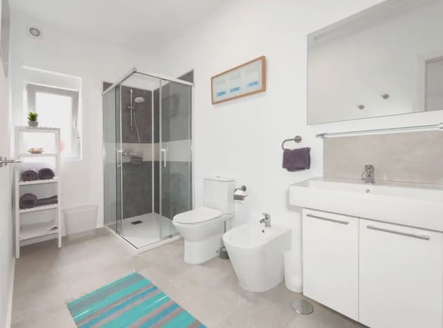 Estudio de 4 habitaciones en Puerto de la Cruz en venta - 1.100.000 € (Ref: 10021967)
