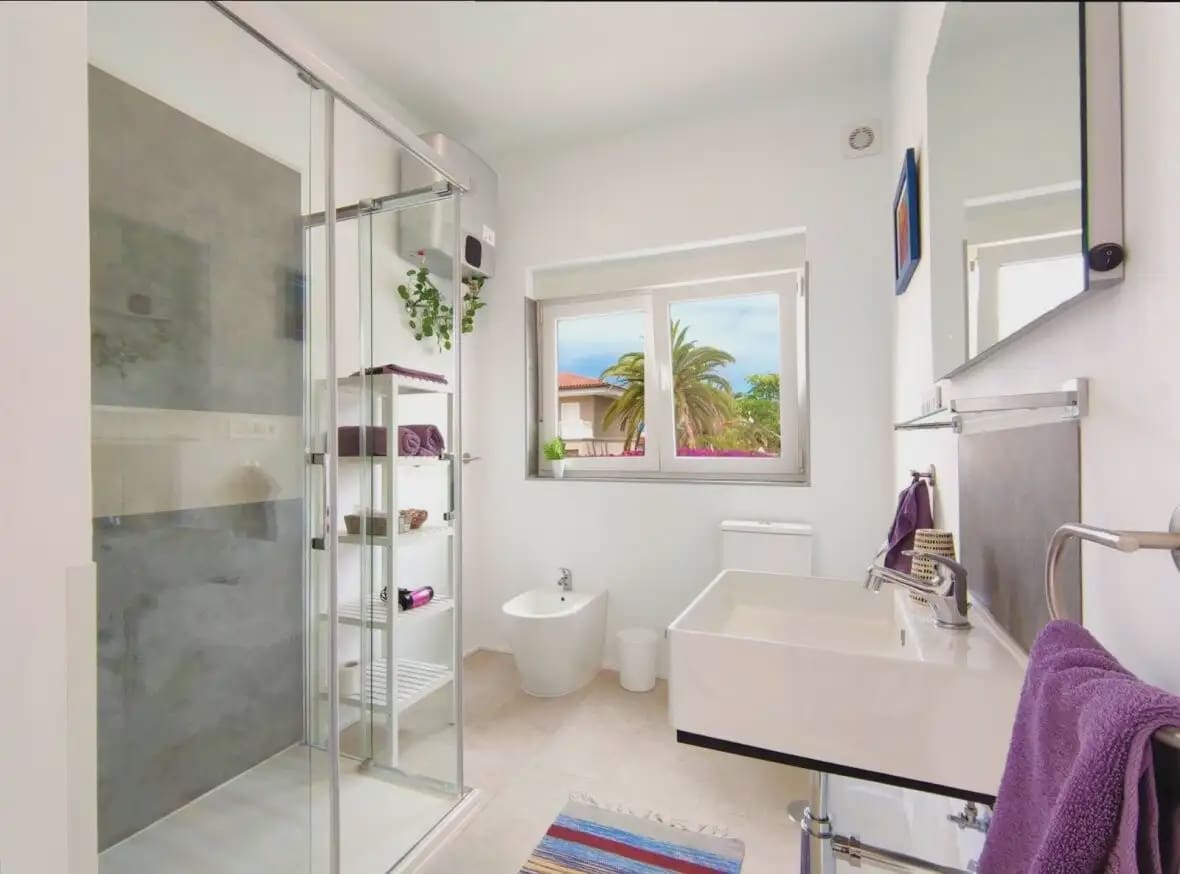 Estudio de 4 habitaciones en Puerto de la Cruz en venta - 1.100.000 € (Ref: 10021967)