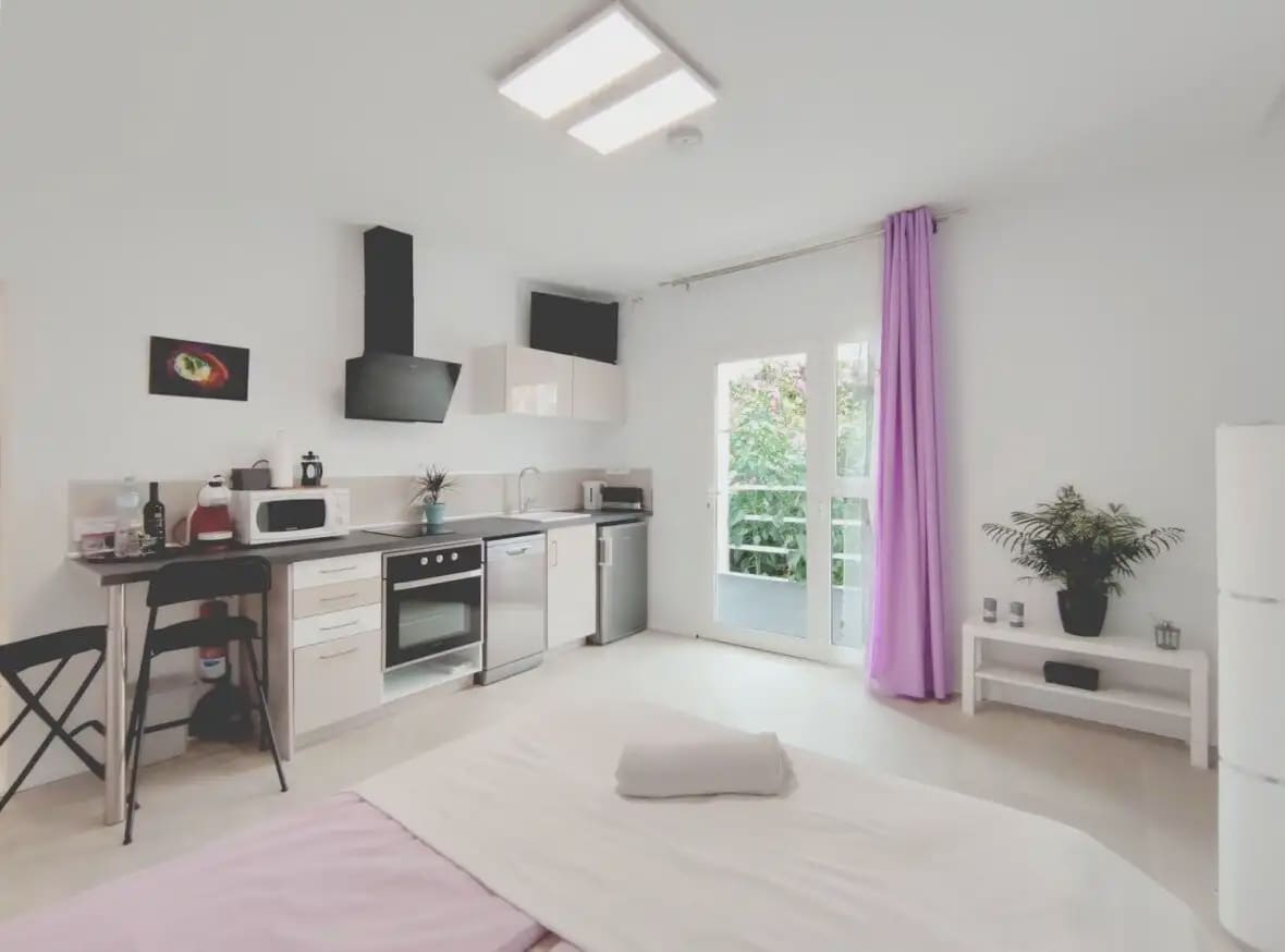 Estudio de 4 habitaciones en Puerto de la Cruz en venta - 1.100.000 € (Ref: 10021967)