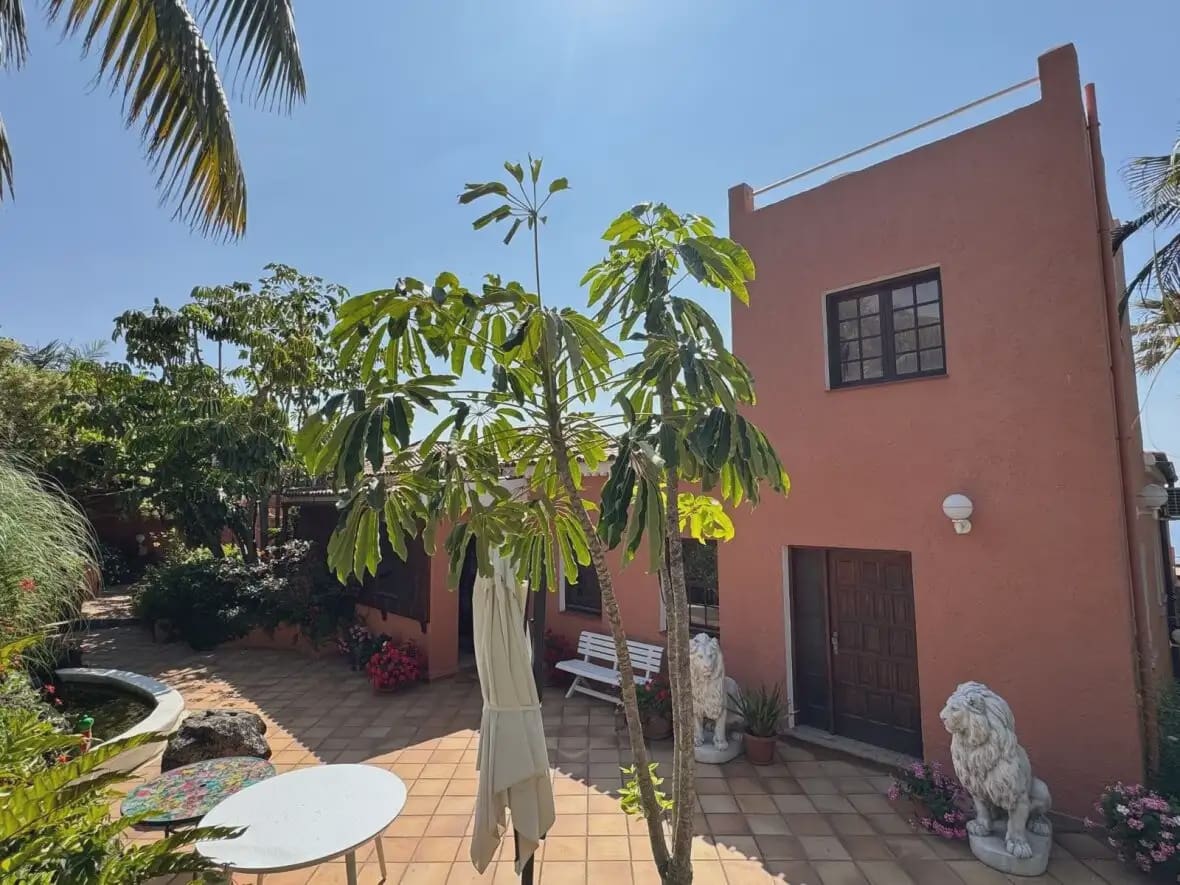 6 soveværelse Villa til salg i Tacoronte med garage - € 2.700.000 (Ref: 10021969)