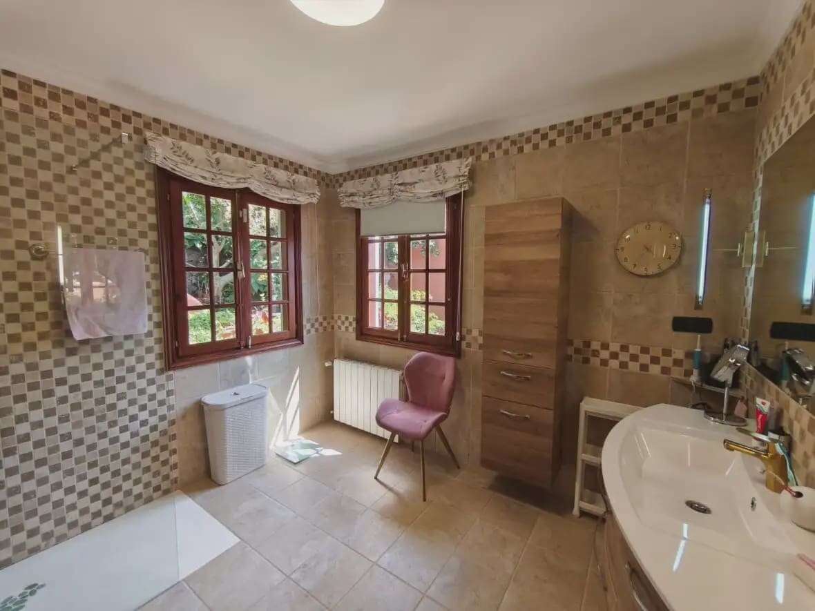 6 soveværelse Villa til salg i Tacoronte med garage - € 2.700.000 (Ref: 10021969)