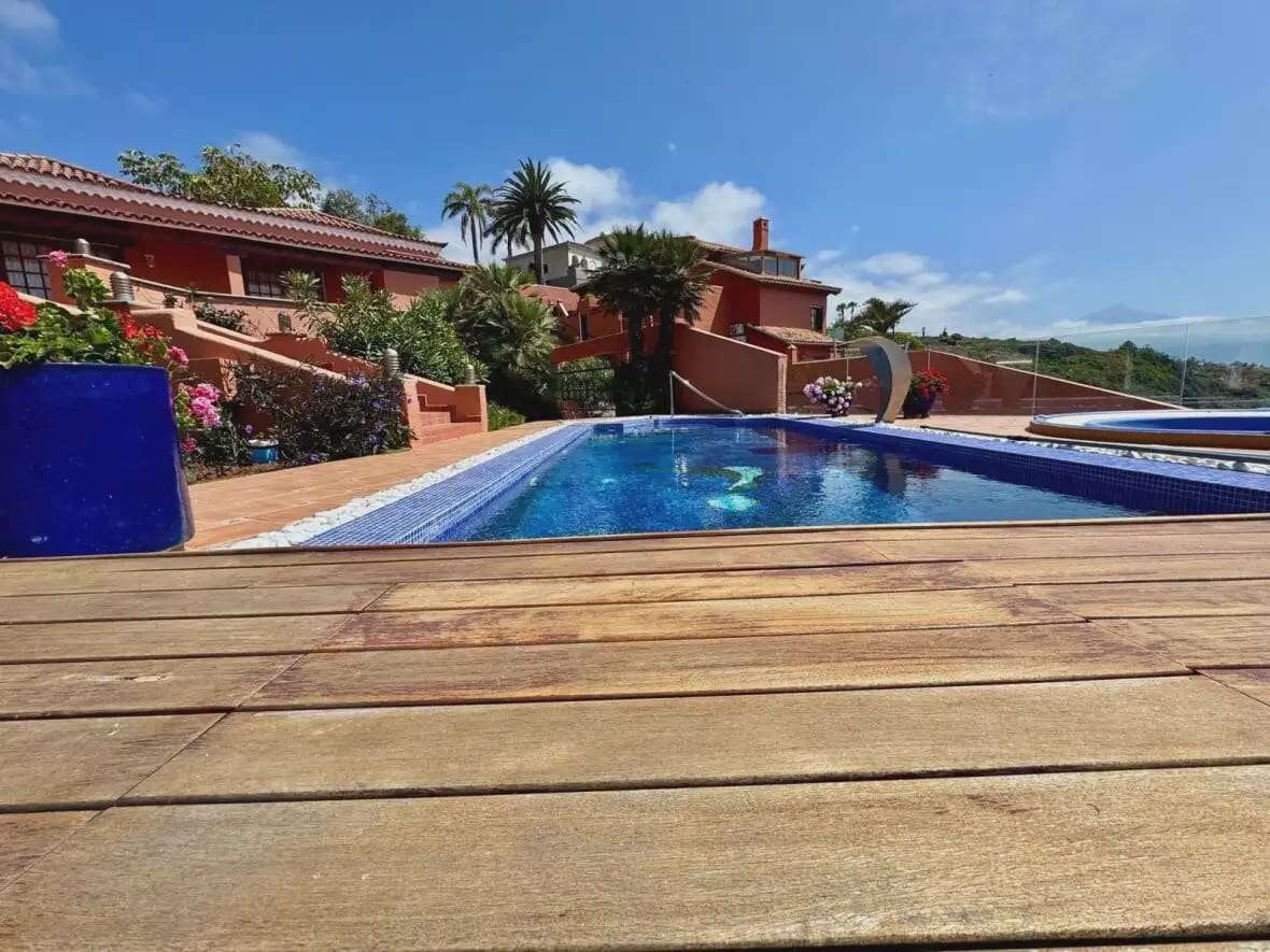 6 soveværelse Villa til salg i Tacoronte med garage - € 2.700.000 (Ref: 10021969)
