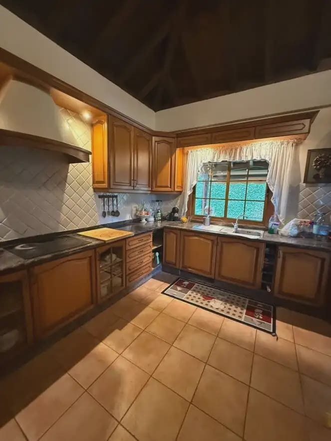 7 sovrum Finca/Hus på landet till salu i La Orotava med garage - 995 000 € (Ref: 10021971)