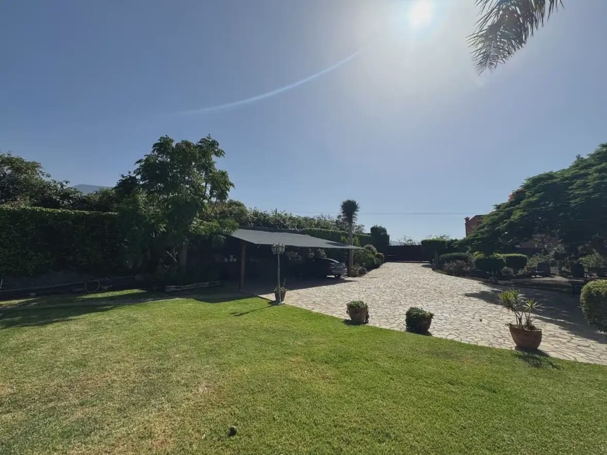7 sovrum Finca/Hus på landet till salu i La Orotava med garage - 995 000 € (Ref: 10021971)