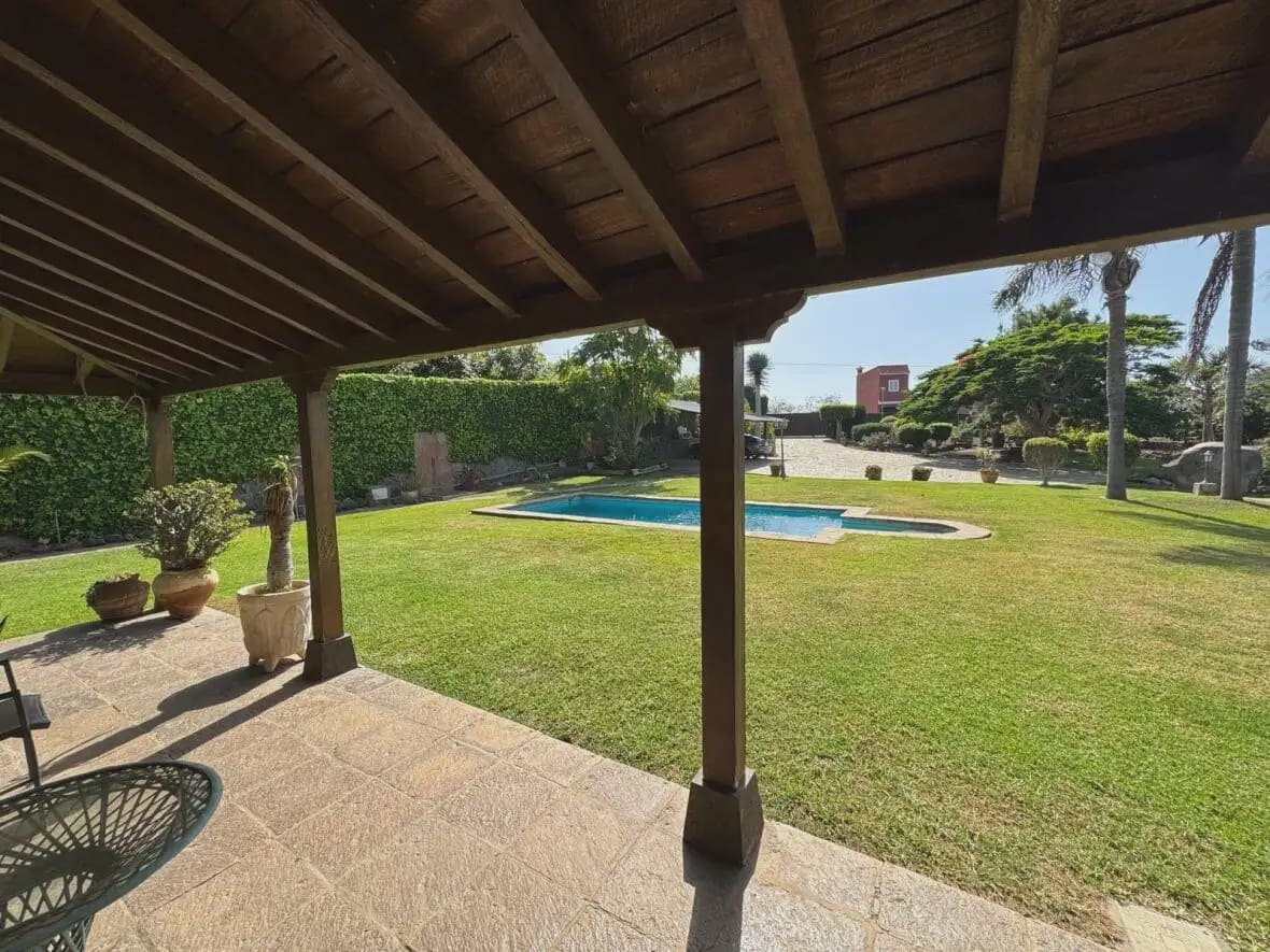 7 sovrum Finca/Hus på landet till salu i La Orotava med garage - 995 000 € (Ref: 10021971)